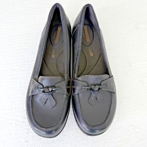 Clarks Women's Ashland Bubble Black Leather Slip On Loafer Size US 10M